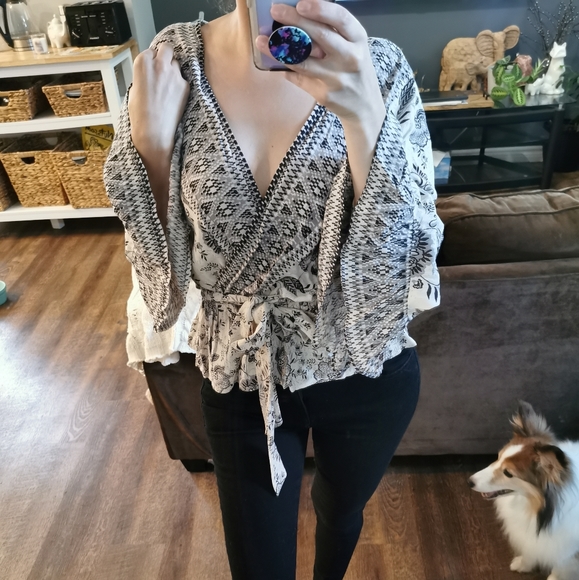 Boho tie up top - Picture 2 of 2